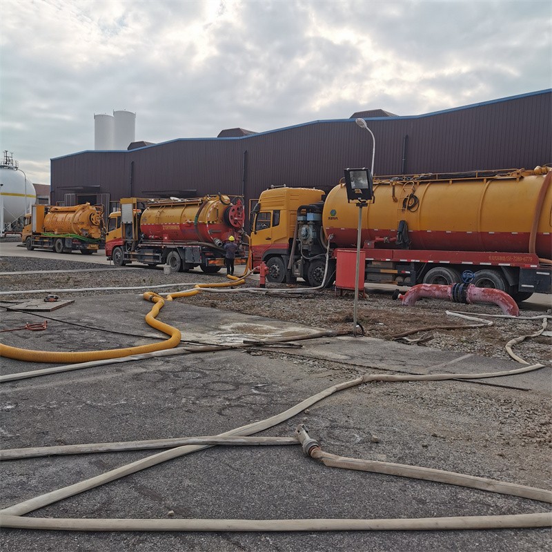 恩阳污水池清理