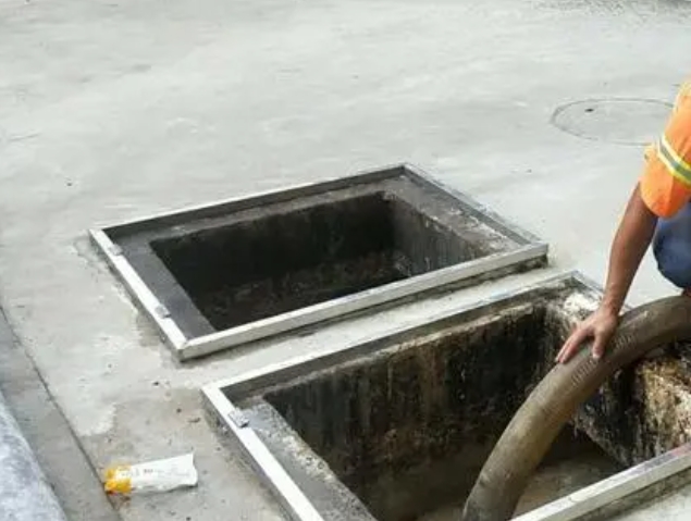 恩阳化粪池清理